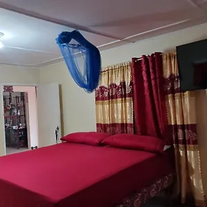 https://tinas-guest-house.hotelsochorios.net